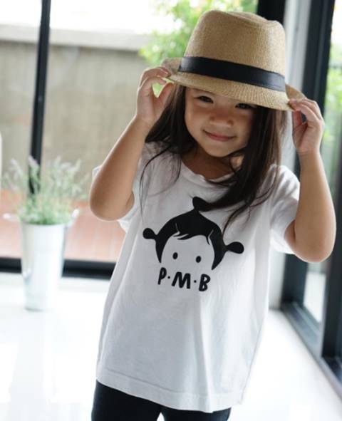 คลิปน่ารัก น้องมะลิ โชว์สเต็ปแดนซ์แบทเทิลกับพี่ ๆ แก๊งบีบอยซะด้วย 