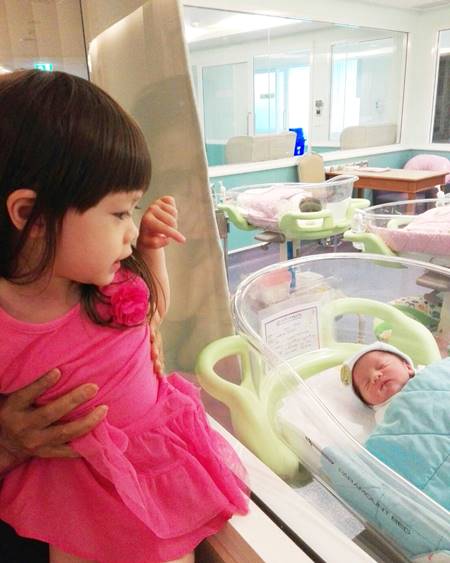 ลิซ่า อาลิซาเบธ