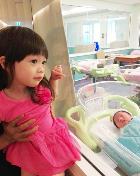 ลิซ่า อาลิซาเบธ