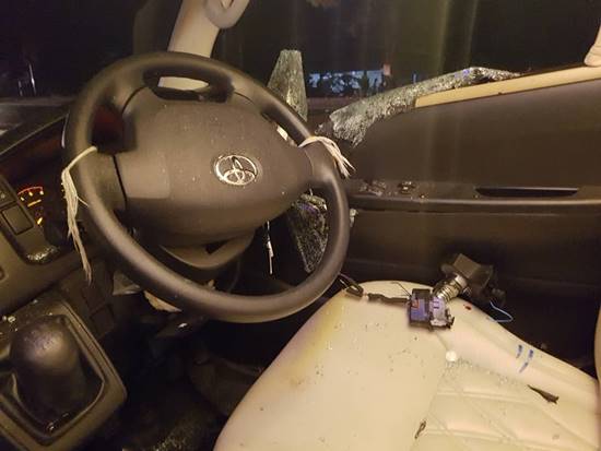 แฟนเพลงช็อก ! รถตู้ 