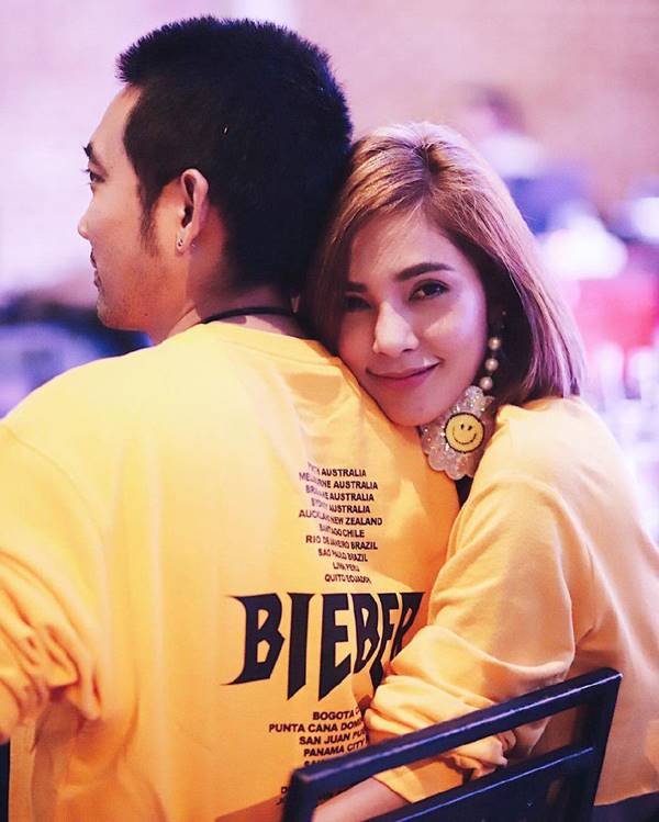 อุ้ม ลักขณา