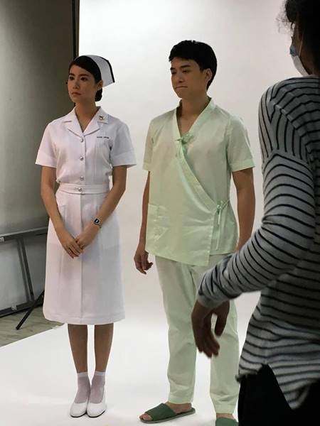  บี้ เอสเธอร์