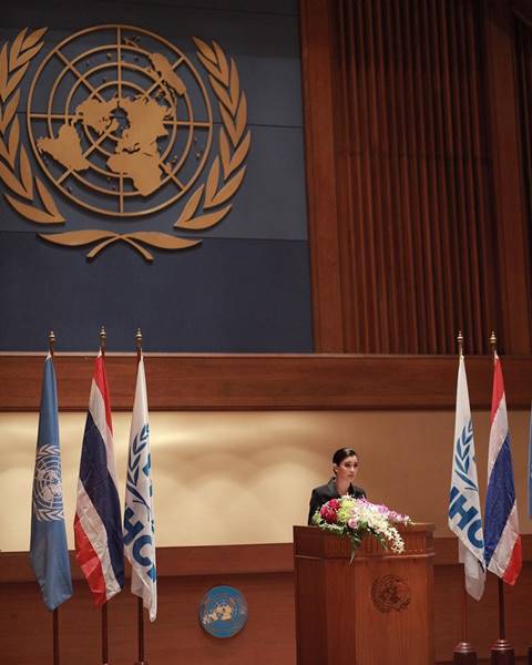 ปู ไปรยา อุทิศตนช่วยเหลือผู้ยากไร้ รับตำแหน่งทูตสันถวไมตรี UNHCR 