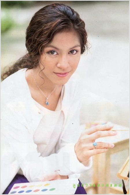 จอย ศิริลักษณ์