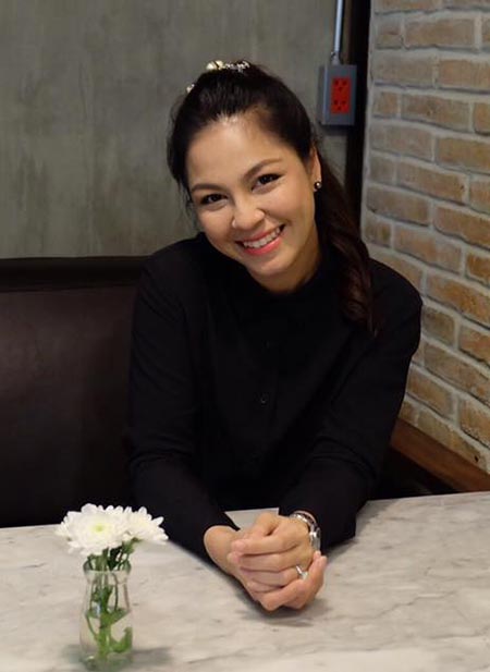 จอย ศิริลักษณ์