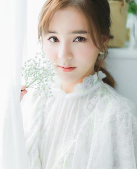 ออม สุชาร์