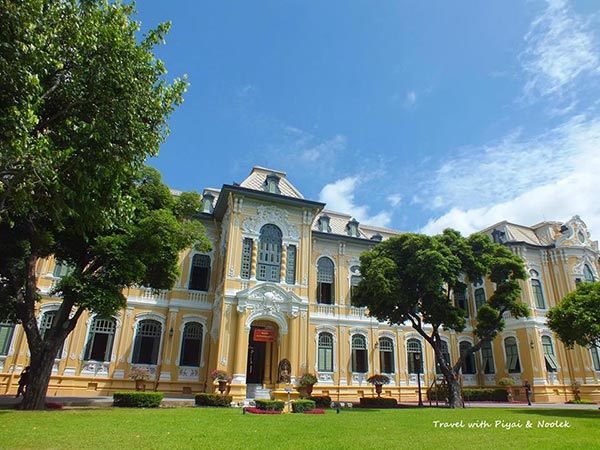 ชมวังบางขุนพรหม