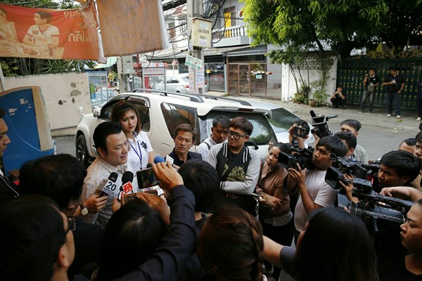 นายอนุชา ตันตระกูล