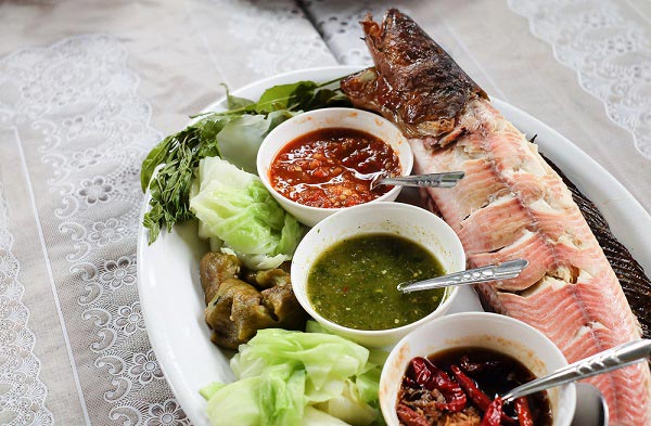 ปลาช่อนย่างเกลือ