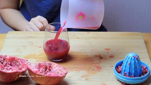  เคล็ดลับแกะเม็ดทับทิม