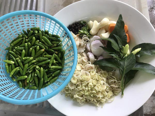 แกงเขียวหวานทะเล