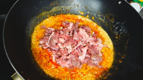 แกงเผ็ดเนื้อหน่อไม้ดอง