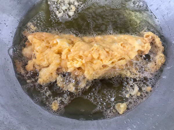 ไข่เจียวกุ้งมังกรเฮียไฝ