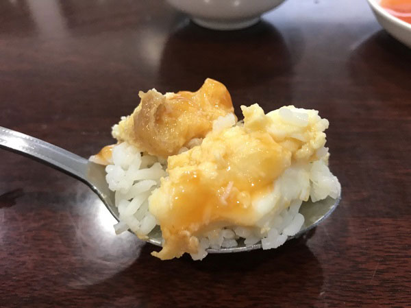 ไข่เจียวกุ้งมังกรเฮียไฝ