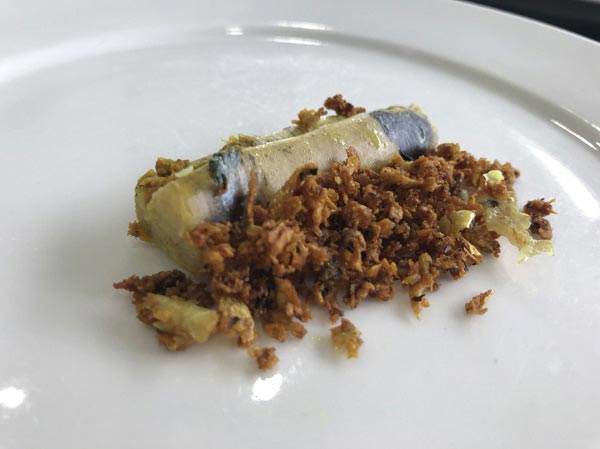 ปลากระบอกทอดขมิ้น