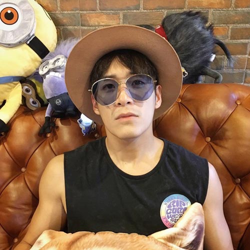 บ้าน อาเล็ก ธีรเดช