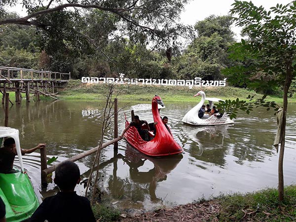 ตลาดน้ำเปิดใหม่