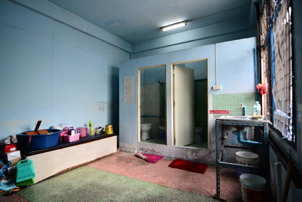 รีโนเวทตึกเก่าเป็นที่พัก 