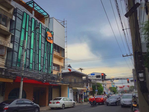 รีโนเวทตึกเก่าเป็นที่พัก 