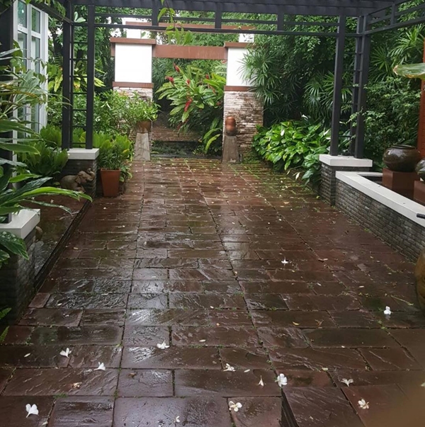 บ้าน ตั๊ก มยุรา เศวตศิลา