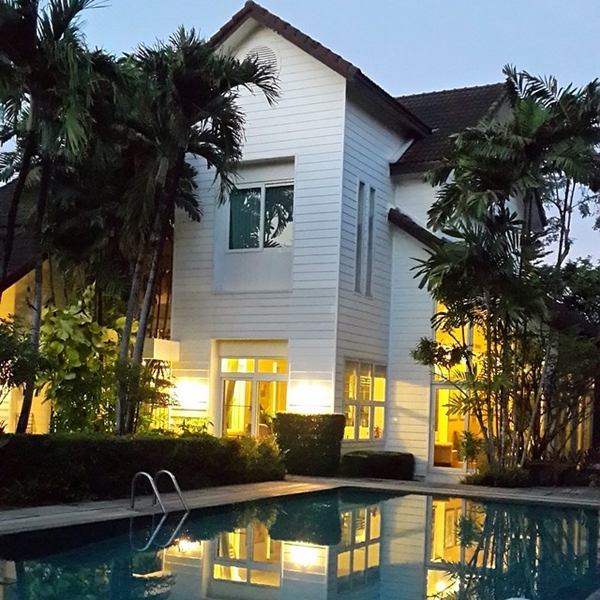 บ้าน ตั๊ก มยุรา เศวตศิลา