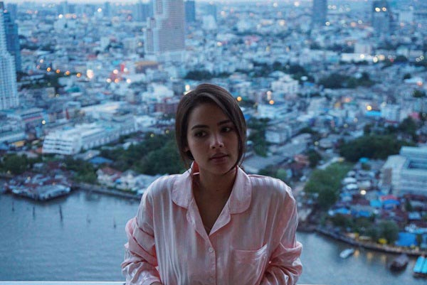 คอนโด ญาญ่า อุรัสยา