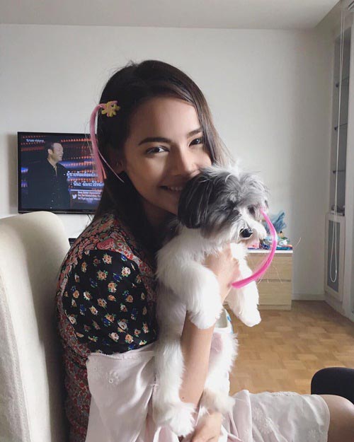 คอนโด ญาญ่า อุรัสยา