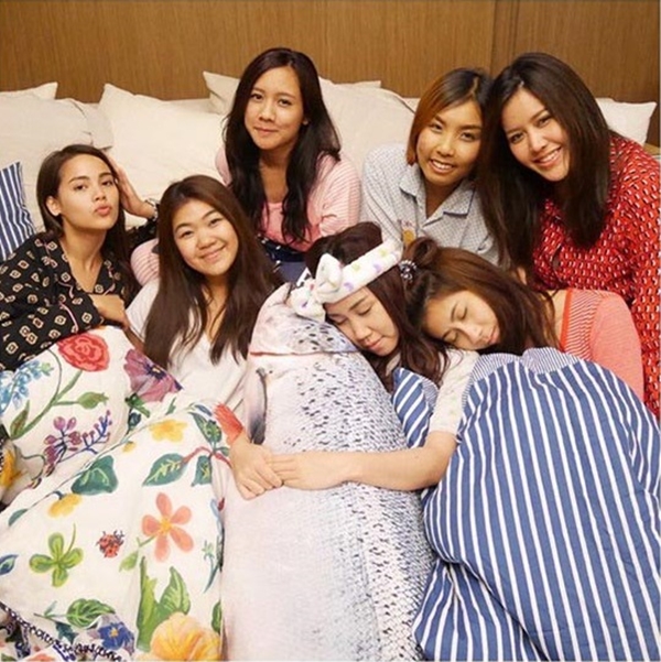 คอนโด ญาญ่า อุรัสยา