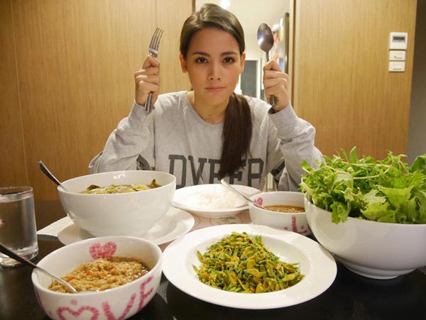 คอนโด ญาญ่า อุรัสยา