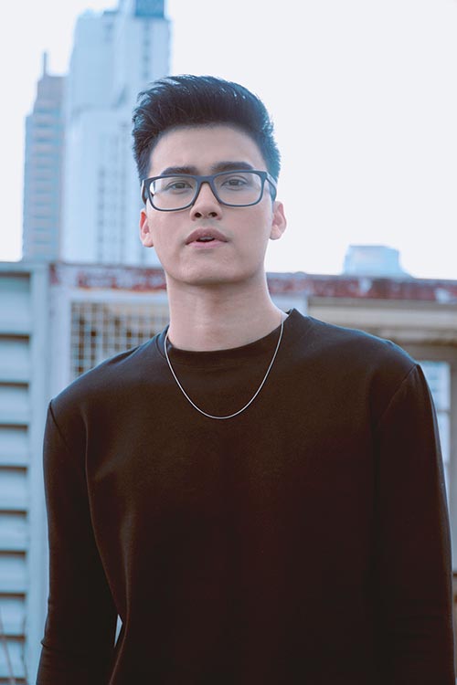 นนท์ ธนนท์ จำเริญ