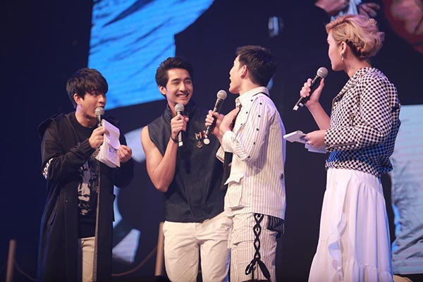 Y I LOVE YOU FAN PARTY