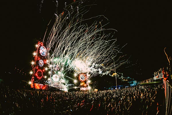 อนาเธอร์ เวิล์ด