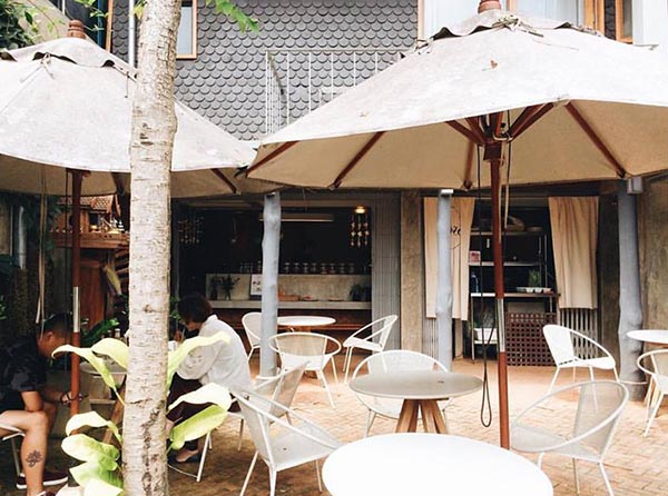 ร้านกาแฟน่านั่ง