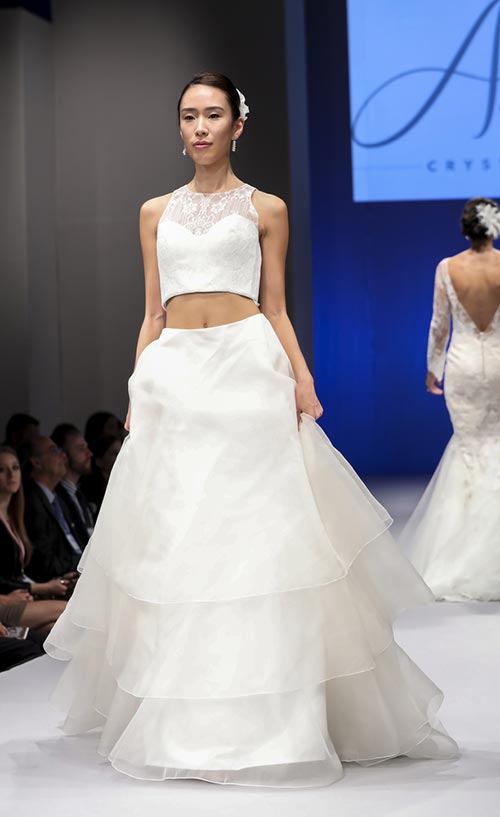 10 ชุดแต่งงานแบบสองชิ้น