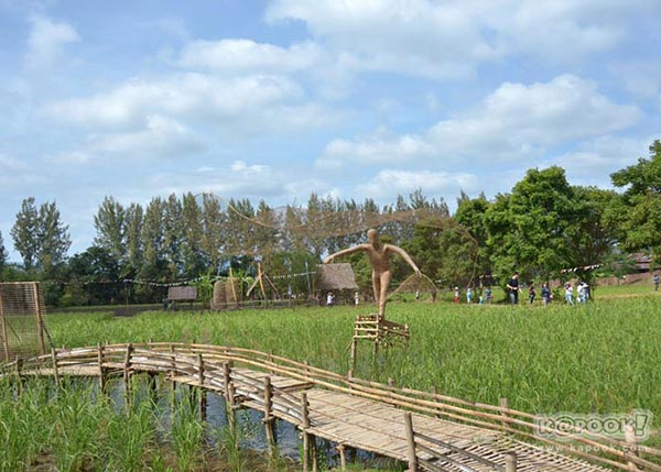 จิม ทอมป์สัน ฟาร์มทัวร์ 2560