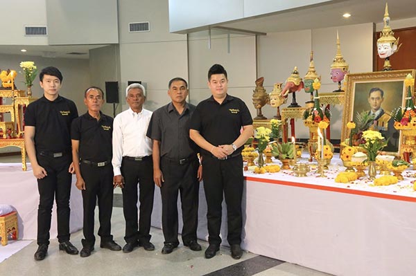 พระผู้เสด็จสวรรคาลัย