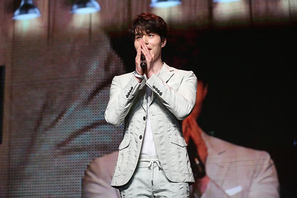 อีดงอุค