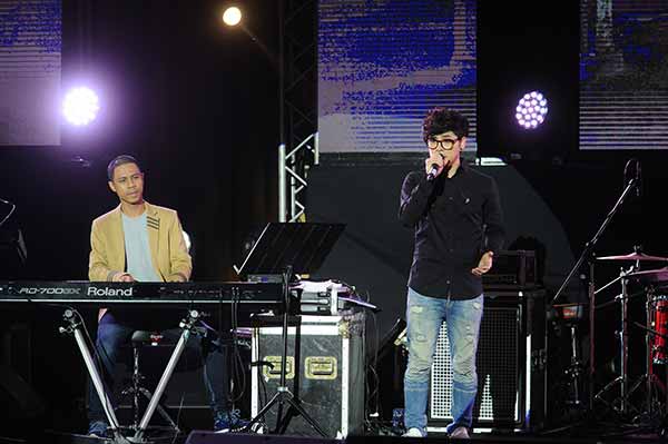 Wacoal และ 88 5 EDS present Beautiful Moment Concert