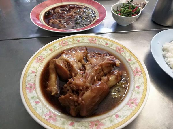 ร้านข้าวขาหมู