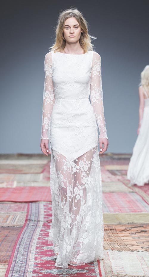 ชุดเจ้าสาวแขนยาว