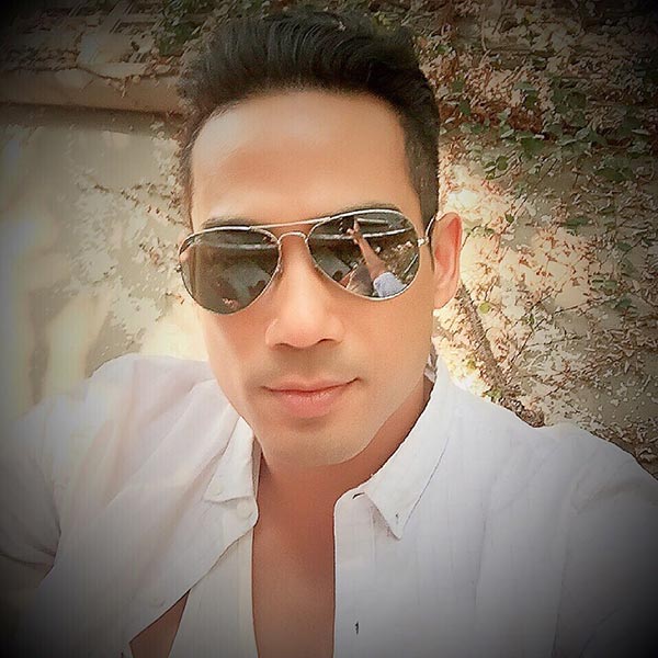 ตุ้ย ธีรภัทร์