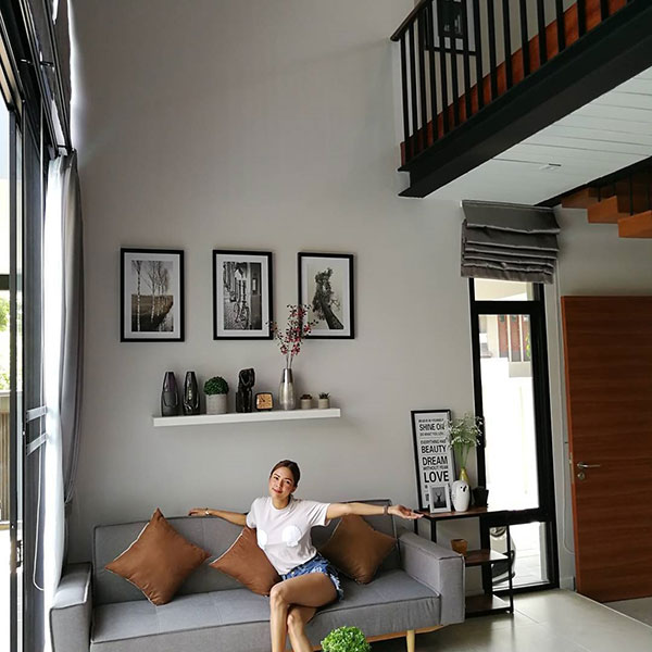 บ้านหลังใหม่ อุ้ม ลักขณา