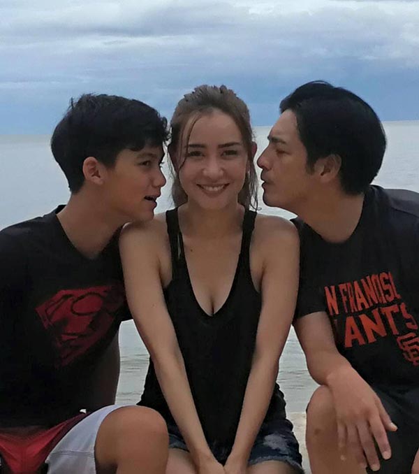 หนุ่ม นิโคล