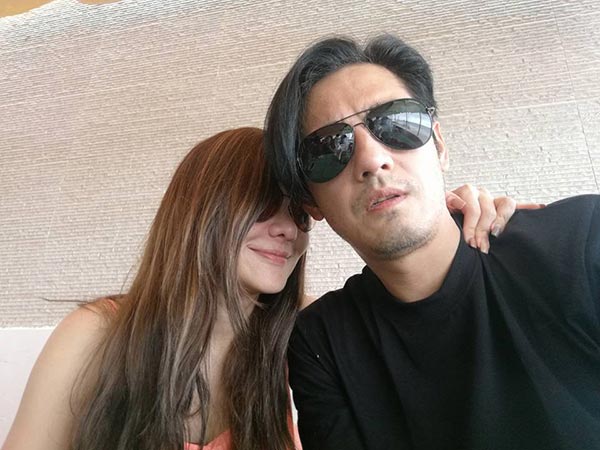 หนุ่ม นิโคล