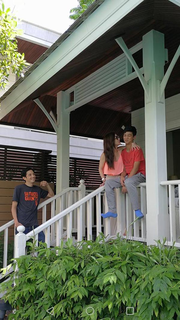 หนุ่ม นิโคล