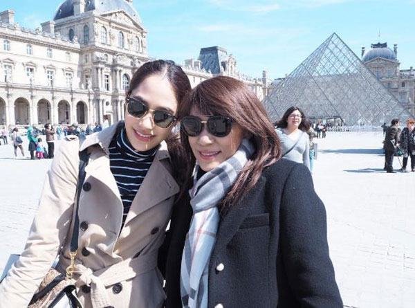 ปันปัน เต็มฟ้า ควงแม่แหวน ธิติมา ทัวร์ยุโรป