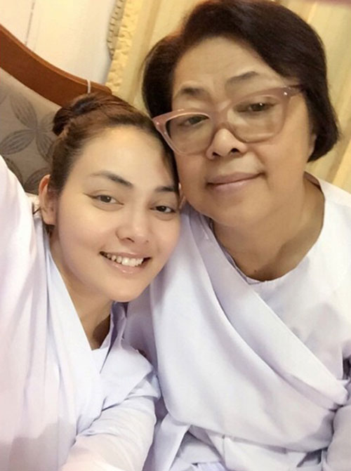 ตั๊ก บงกช