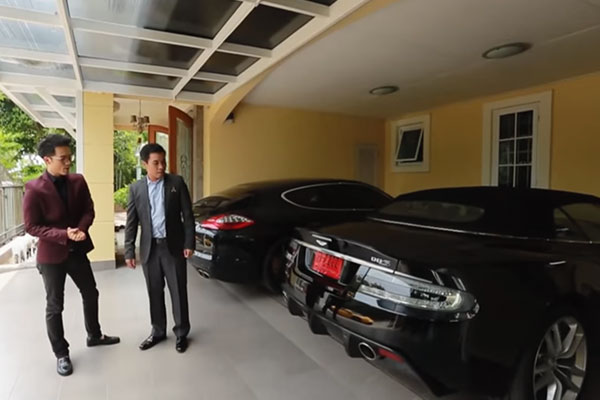 ส่องรถหรู  อรรจอศิรา เข็มกลัด