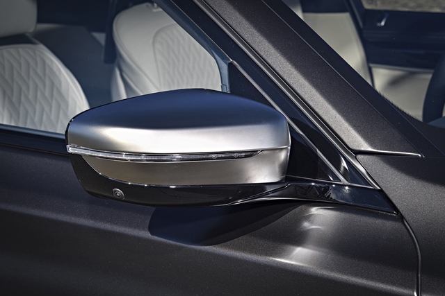 BMW M760Li xDrive 2017