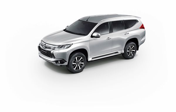 Mitsubishi Pajero Sport 2017 ใหม่  Mitsubishi Pajero Sport 2017 ใหม่